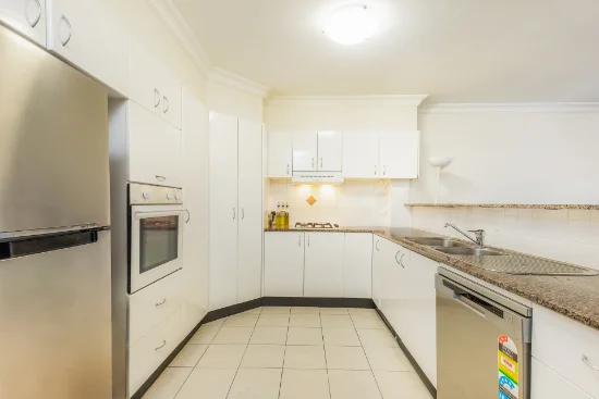 31/84-88 Glencoe Street, Sutherland, NSW 2232-Image