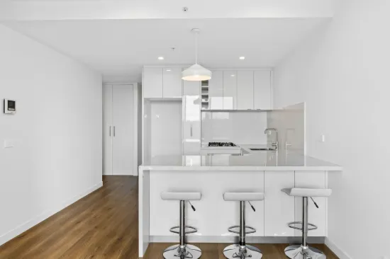 319/70 Batesford Road, Chadstone VIC 3148-Image