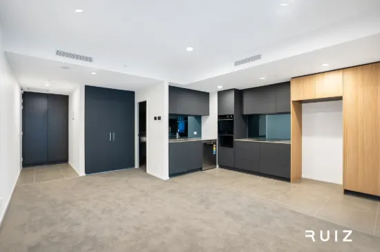 320/327 Northbourne Avenue, Lyneham, ACT 2602