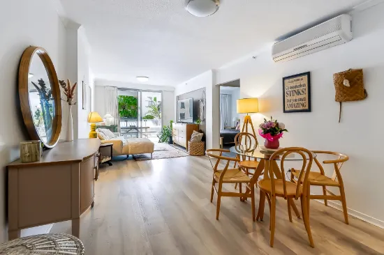 325/21 Cypress Avenue, Surfers Paradise, Qld 4217