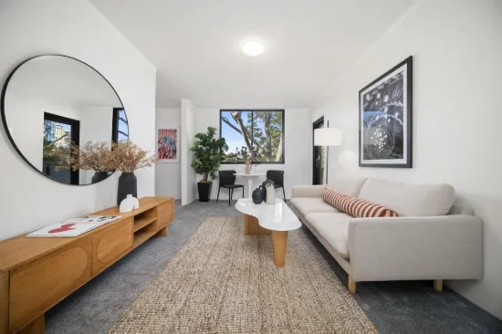 33/211 Wigram Road, Forest Lodge, NSW 2037