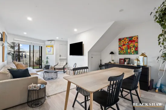 33/40 Pearlman Street, Coombs, ACT 2611