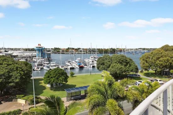 33/56 River Esplanade, Mooloolaba, Qld 4557