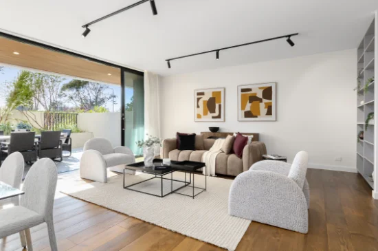 33/7 State Circle, Forrest, ACT 2603