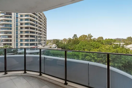 3306/5 Harbour Side Court, Biggera Waters, Qld 4216-Image