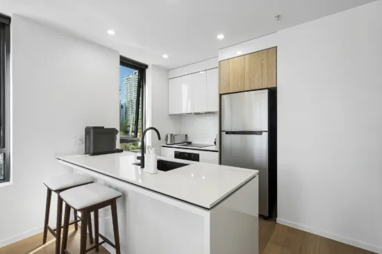 36/18 Remembrance Drive, Surfers Paradise, Qld 4217-Image