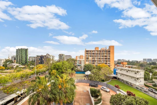 36/321 Main Street, Kangaroo Point, Qld 4169-Image