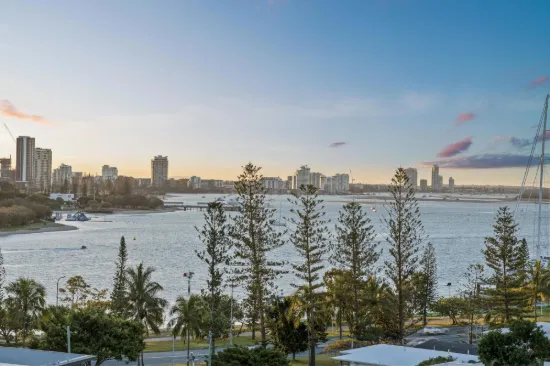 38/11-17 Hughes Avenue, Main Beach, Qld 4217-Image