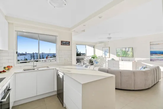 38/11-17 Hughes Avenue, Main Beach, Qld 4217-Image
