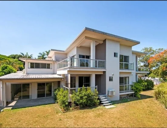 38 WORENDO, Southport, Qld 4215 - For Rent