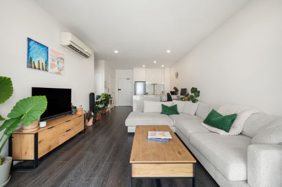 39/2 Manning Clark Crescent, Franklin, ACT 2913