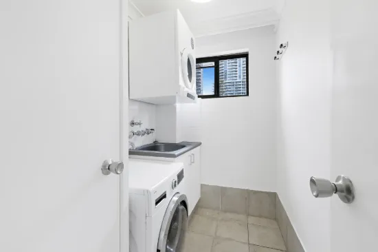 39/24 Hamilton Avenue, Surfers Paradise, Qld 4217-Image