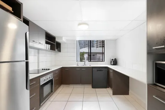 39/24 Hamilton Avenue, Surfers Paradise, Qld 4217-Image