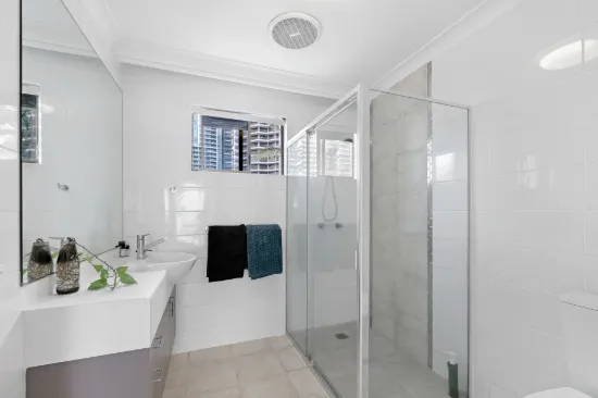 39/24 Hamilton Avenue, Surfers Paradise, Qld 4217-Image
