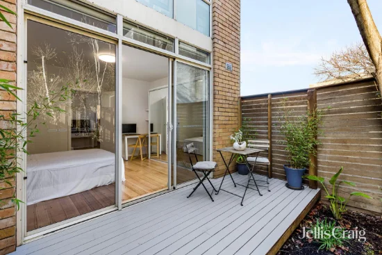 4/11 Bluff Avenue, Elwood, Vic 3184