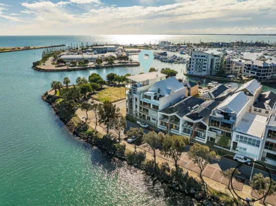 4/11 Galileo Loop, Mandurah, WA 6210