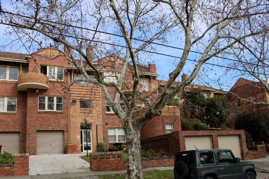 4/125 Mooltan Street, Travancore, Vic 3032