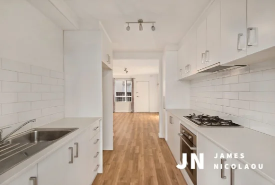 4/13 LEWISHAM ROAD, Windsor, Vic 3181