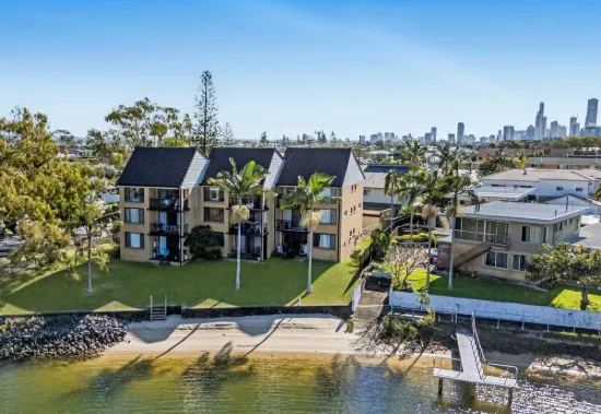4/18-20 Sunshine Boulevard, Broadbeach Waters, Qld 4218