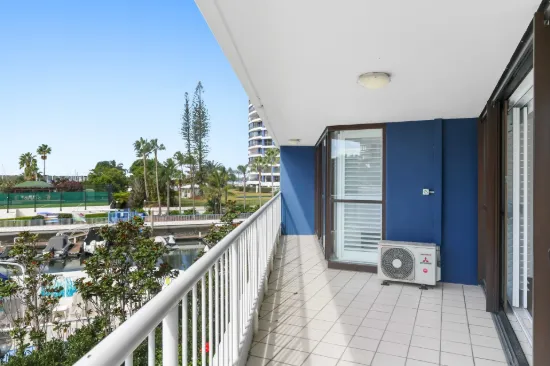 4/21 Bayview Street, Runaway Bay, Qld 4216-Image