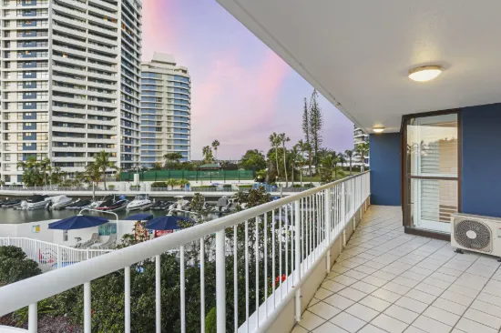 4/21 Bayview Street, Runaway Bay, Qld 4216-Image