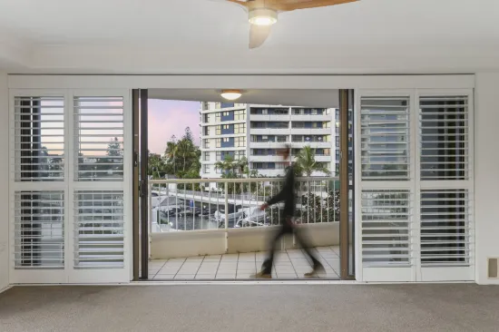 4/21 Bayview Street, Runaway Bay, Qld 4216-Image