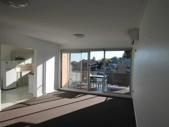 4/26-28 Nesca Parade, Cooks Hill, NSW 2300