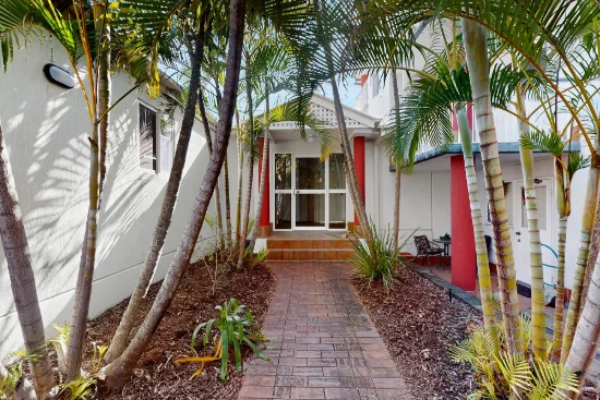 4/27 Norman Drive, Chermside QLD 4032-Image