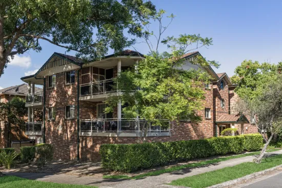 4/36-38 Bembridge Street, Carlton, NSW 2218