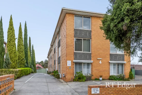 4/4 McCracken Avenue, Northcote, Vic 3070
