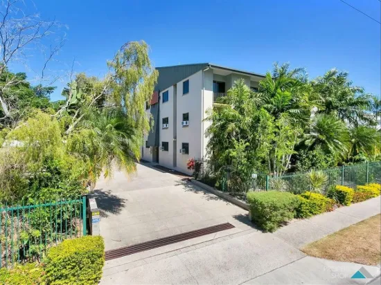 4/49 Digger Street, Cairns North, Qld 4870