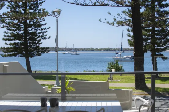 4/508 Marine Parade, Biggera Waters, Qld 4216