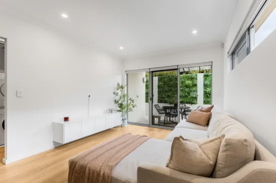 4/52 Odin Road, Innaloo, WA 6018