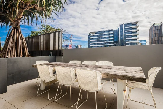 4/60 Jefferson Ln, Palm Beach, Qld 4221-Image