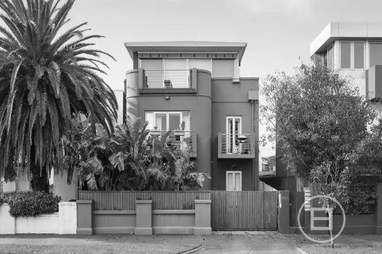 4/86A Marine Parade, Elwood, Vic 3184