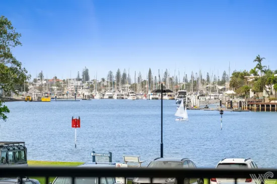 4/90 River Esplanade, Mooloolaba, Qld 4557