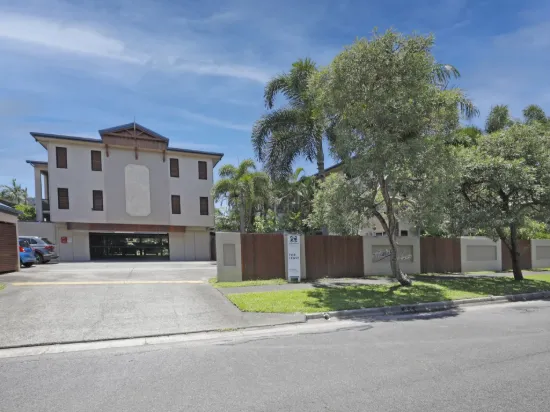 4 Grantala Street, Manoora, Qld 4870