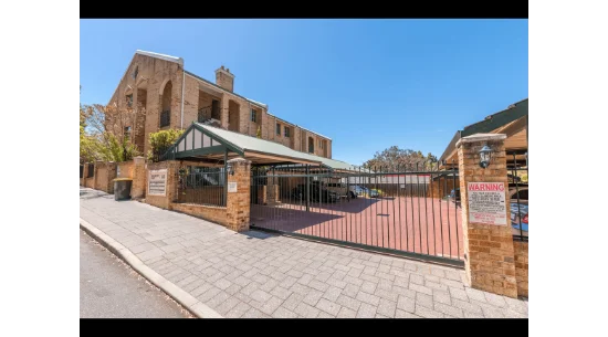 40/30 Bishops Row, East Perth, WA 6004