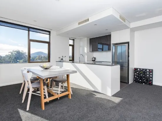 40/30 Blackall Street, Barton, ACT 2600