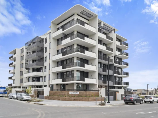401/2 Fordham Way, Oran Park, NSW 2570