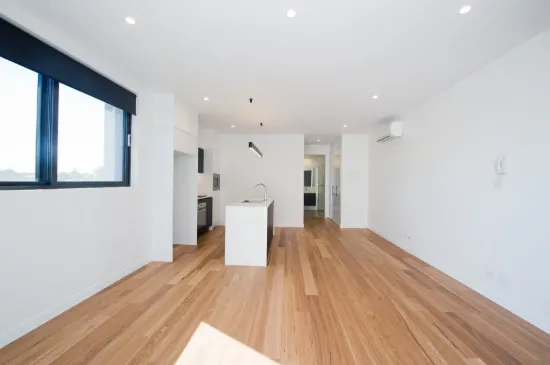 402/121 Clarence Road, Indooroopilly, Qld 4068