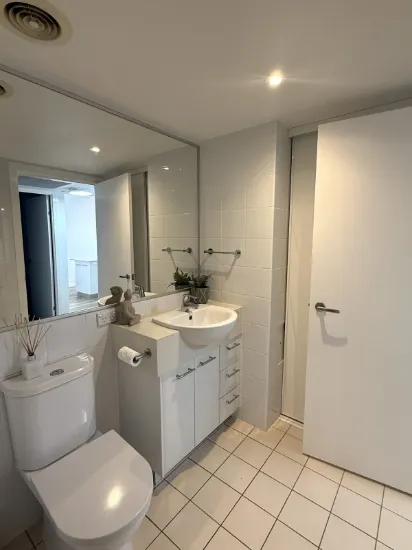 402/239 Esplanade, Pialba, Qld 4655-Image