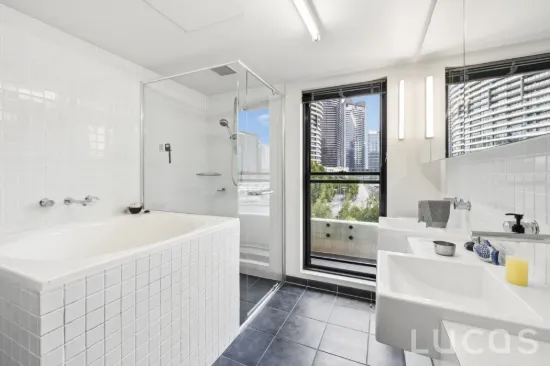 402/50 Lorimer Street, Docklands, Vic 3008-Image