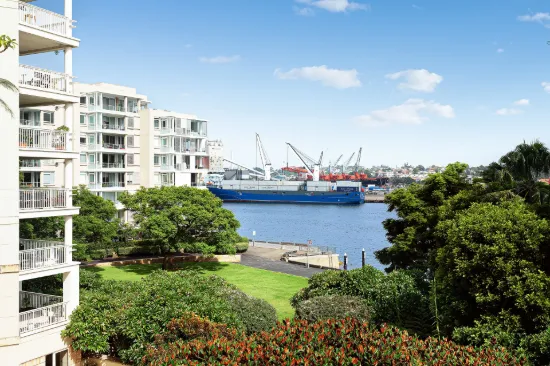 404/36 Refinery Drive, Pyrmont, NSW 2009