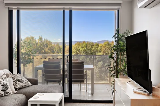 405/26 Cynthea Teague Crescent, Greenway, ACT 2900