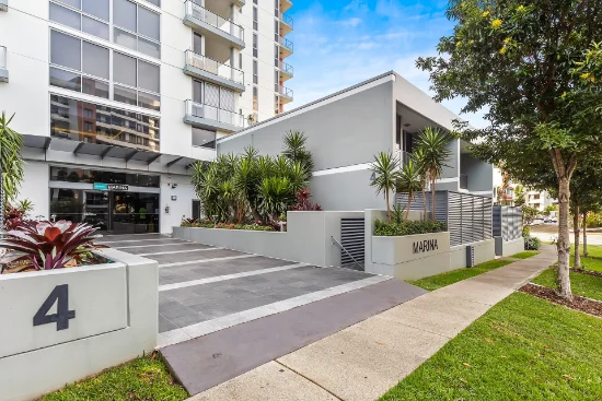 407/4 Como Crescent, Southport, Qld 4215