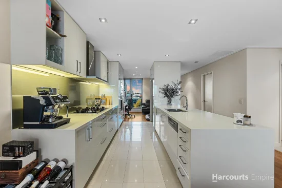 43/2 Brighton Road, Scarborough, WA 6019-Image