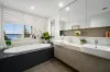 4301/323 Bayview Street, Hollywell, Qld 4216-Image