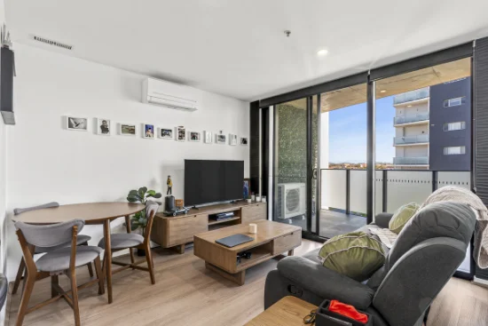 437/335 Anketell Street, Greenway, ACT 2900