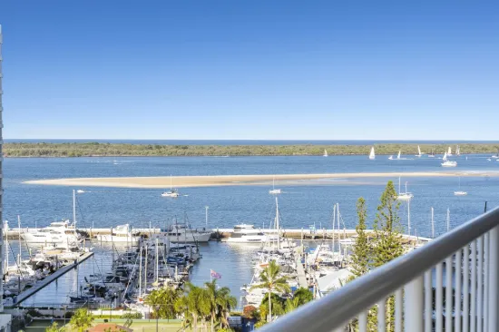 44/21 Bayview Street, Runaway Bay, Qld 4216-Image